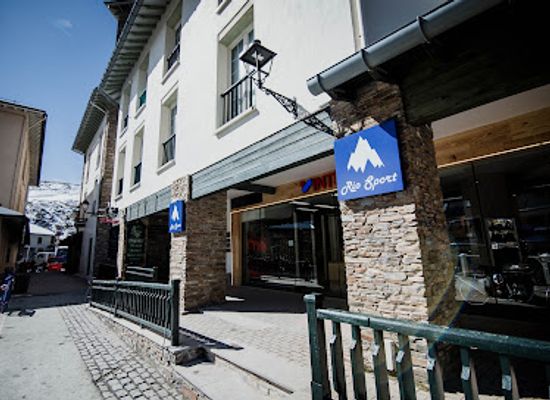spain/sierra-nevada/shop/riosport-intersport-enebro-alquiler-ski-snow-sierra-nevada