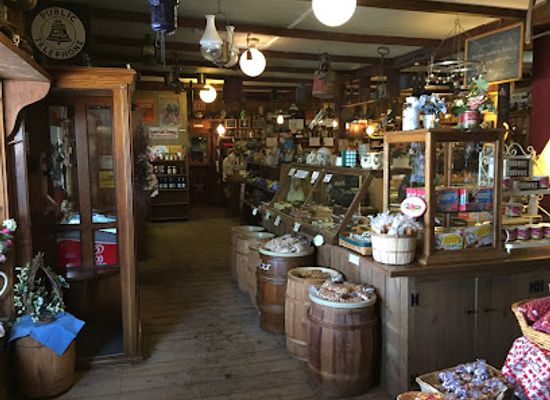 massachusetts/plymouth-county/shop/old-country-store-emporium