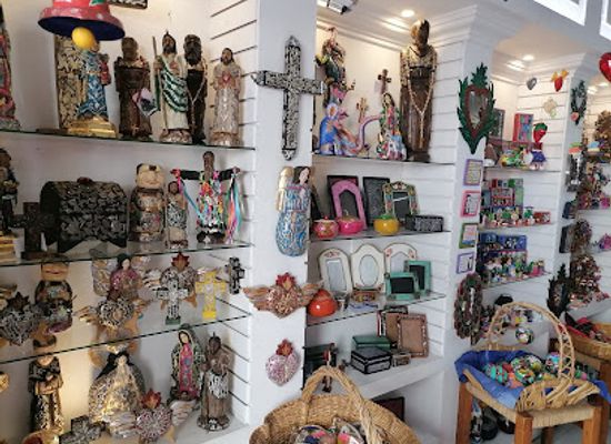 mexico/taxco/shop/pepita