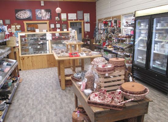 iowa/historic-hills-scenic-byway/shop/the-red-shed