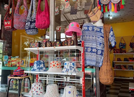 thailand/golden-triangle/shop/tribal-colors-hand-made