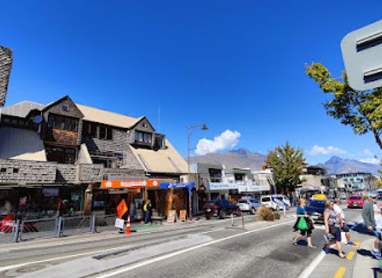 new-zealand/queenstown/shop/queenstown-mall
