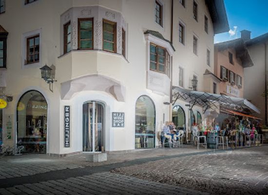 austria/kitzbuhel-alps/shop/leo-hillinger-wineshop-bar-kitzbuhel
