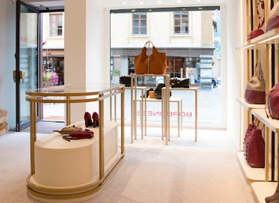 italy/cortina-d-ampezzo/shop/borbonese-boutique-cortina