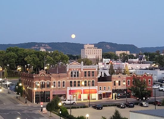 wisconsin/la-crosse/shop/pleasures-a-lover-s-boutique