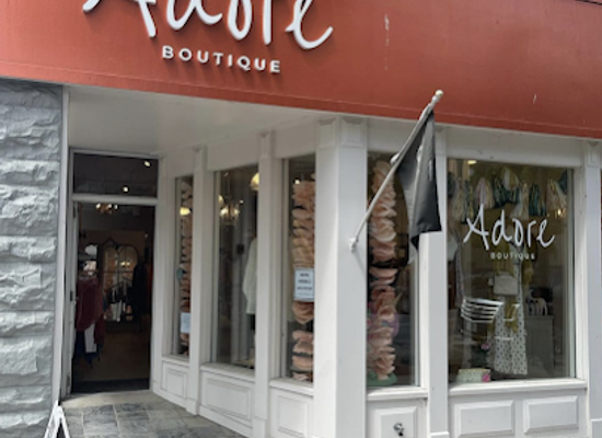 michigan/traverse-city/shop/adore-boutique