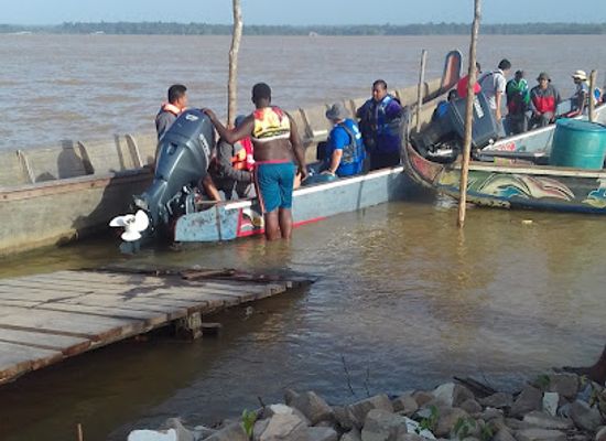 suriname/albina/shop/shalom-service-center