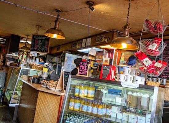 new-york/albany/lark-street/shop/daily-grind