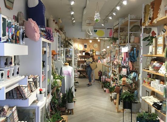 vermont/lake-champlain/shop/golden-hour-gift-co-formerly-trinket