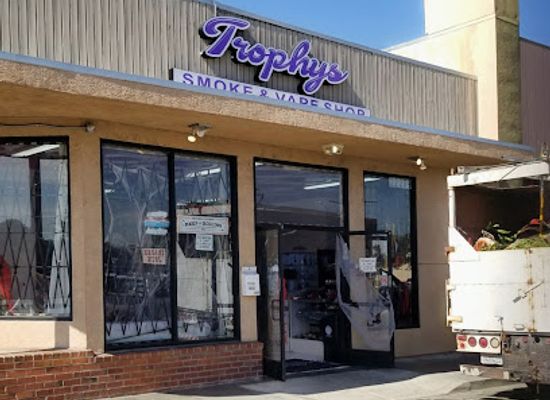 california/castro-valley/shop/trophys-smoke-shop-skate-shop