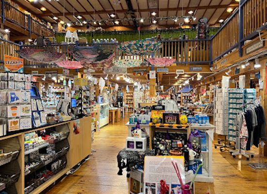rhode-island/narragansett-beach/shop/imagine-gift-store