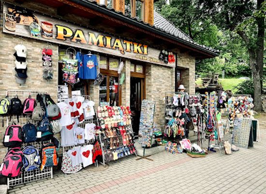 poland/karkonosze-mountains/shop/sklep-z-pamiatkami-stroje-kapielowe-upominki-saneczkowa-1