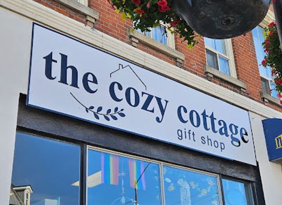canada/eastern-ontario/shop/the-cozy-cottage-gift-shop