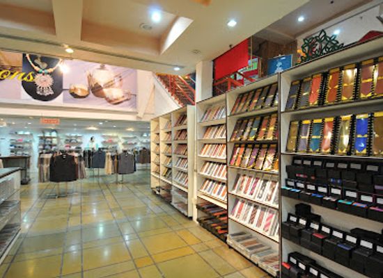 india/central-india/shop/central-cottage-industries-emporium