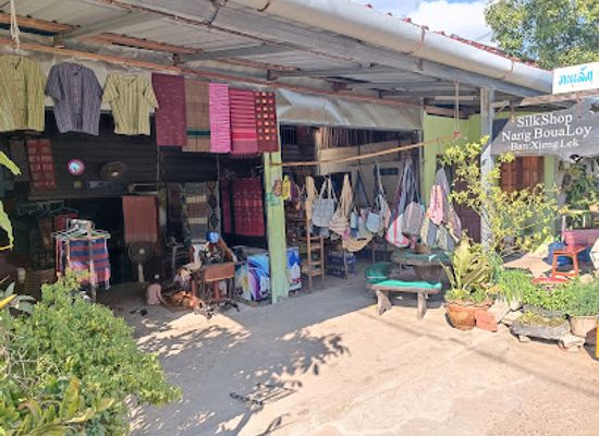 laos/xieng-khouang/shop/nang-boua-loy-silk-shop