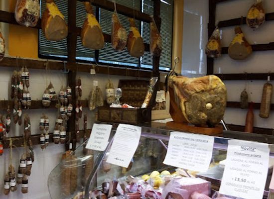 italy/lunigiana/shop/salumificio-lunigiana-marsili