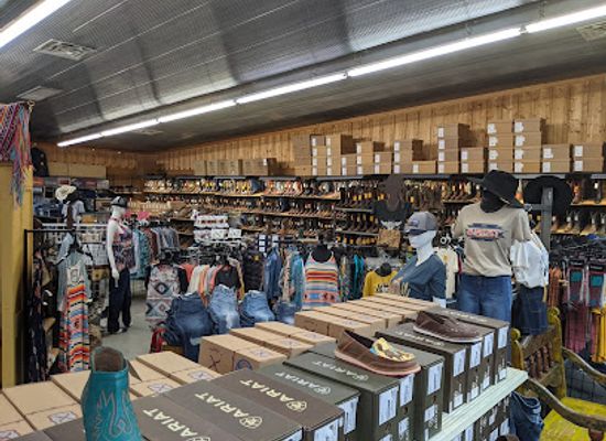 south-dakota/lake-francis-case/shop/ray-s-western-wear-saddlery