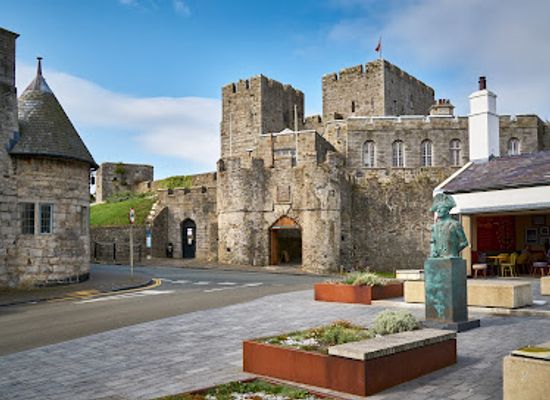 isle-of-man/castletown/shop/costa-coffee