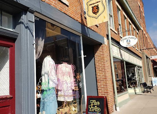illinois/galena-historic-district/shop/the-trip-vintage-boutique