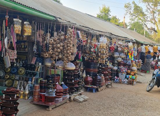 myanmar-burma/dry-zone/shop/manuha-temple