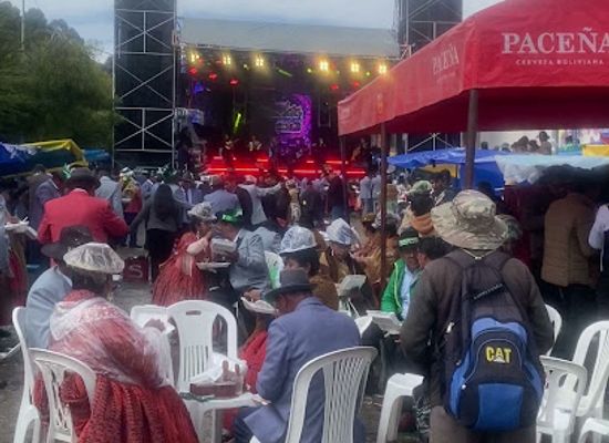 bolivia/copacabana/shop/tucumanas-copacabana