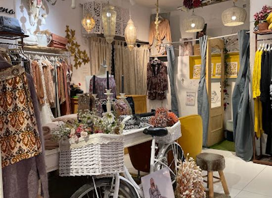 spain/seville/shop/laura-moreno