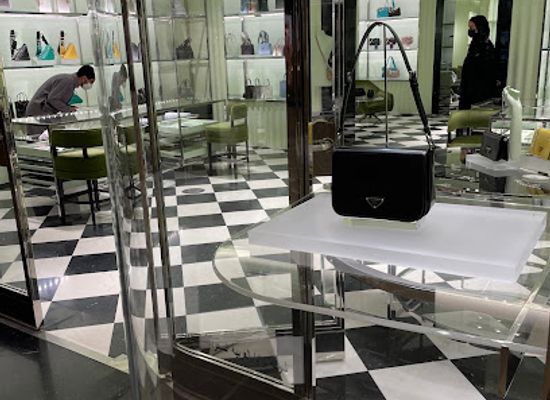 saudi-arabia/riyadh/al-olaya/shop/prada-riyadh-centria-mall-woman