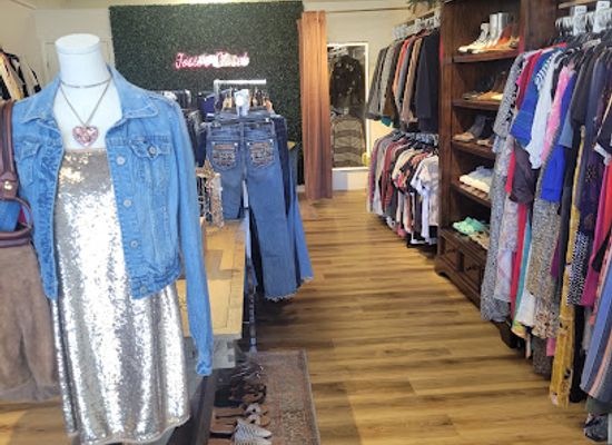 nevada/boulder-city/shop/josie-s-closet
