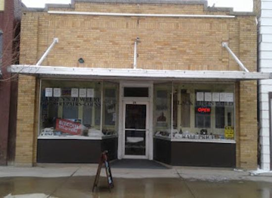 north-dakota/standing-rock-indian-reservation/shop/larsen-s-jewelry-half-interest-pawn