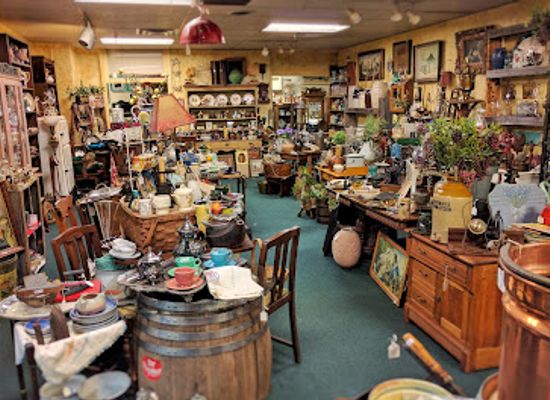 texas/north-texas/shop/montgomery-street-antique-mall