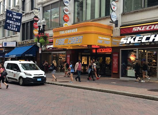 massachusetts/boston/shop/the-corner-mall