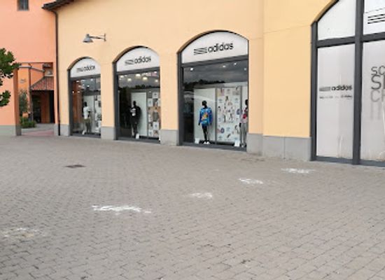 italy/val-di-chiana/shop/adidas-outlet-store-foiano-della-chiana