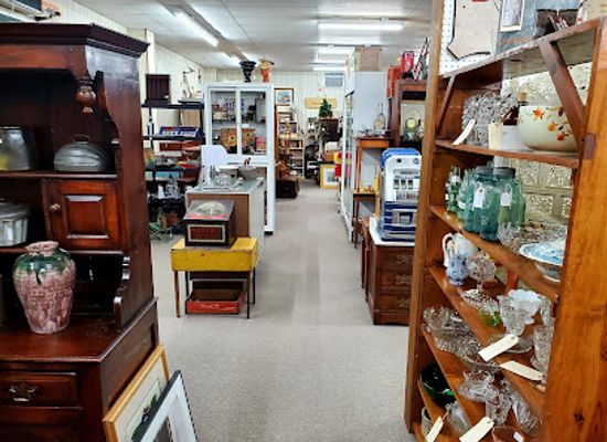 maryland/catoctin-mountain-area/shop/beaver-creek-antique-market