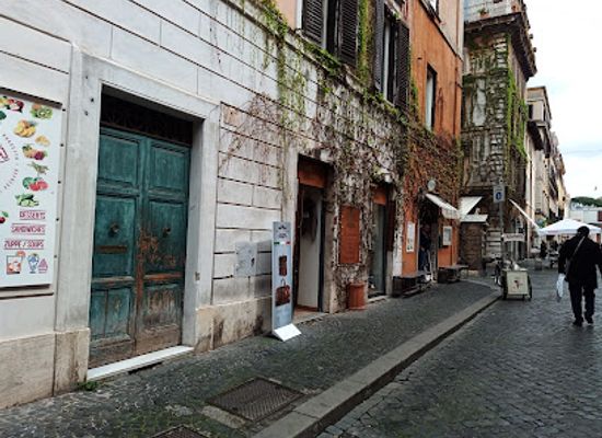 vatican-city/belvedere-courtyard/shop/leather-center-rome-ancient-leather-of-the-village