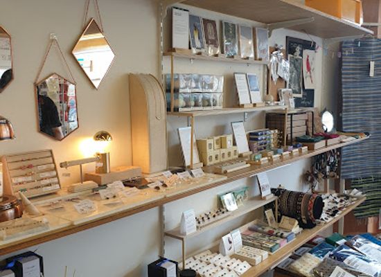 south-korea/seoul/hongdae/shop/object