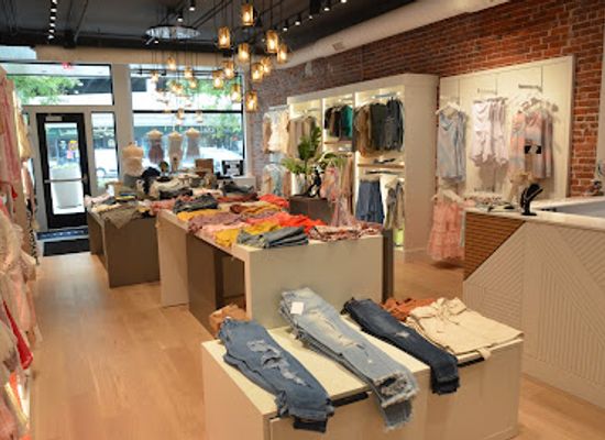 nebraska/lincoln/shop/madida-clothing