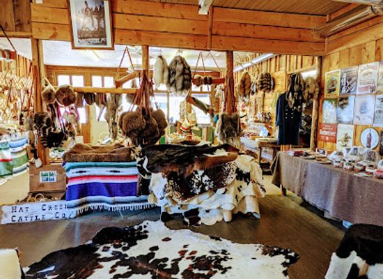 wyoming/great-divide-basin/shop/fort-laramie-frontier-trading-post