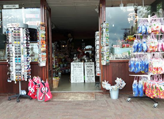 netherlands/giethoorn/shop/koppers
