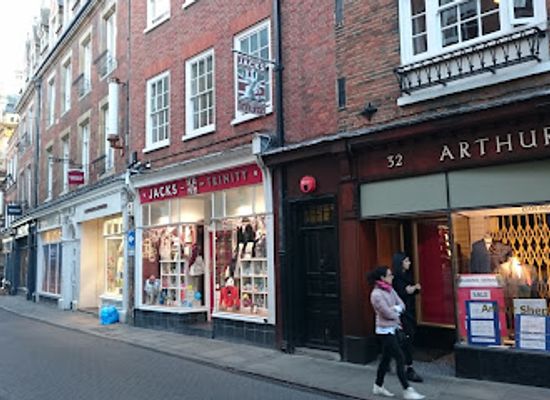 united-kingdom/cambridge/castle-hill/shop/jacks-on-trinity