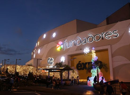colombia/manizales/shop/centro-comercial-fundadores