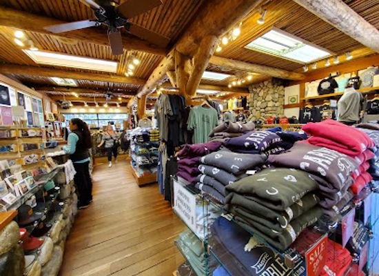 california/salinas-valley/shop/laub-s-country-store-carmel-classics