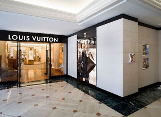 south-carolina/charleston-beaches/shop/louis-vuitton-charleston