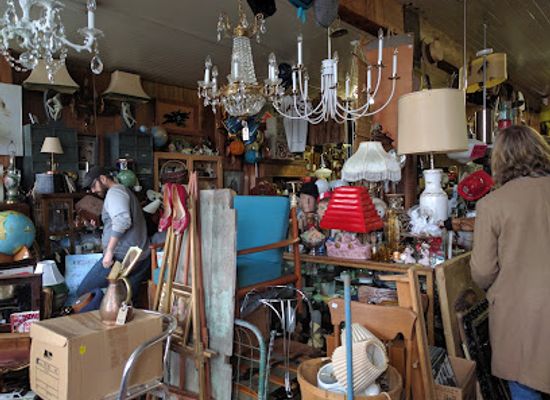 canada/saskatoon/shop/past-and-present-antique-shop