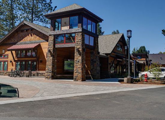 oregon/marion-county/shop/the-village-at-sunriver