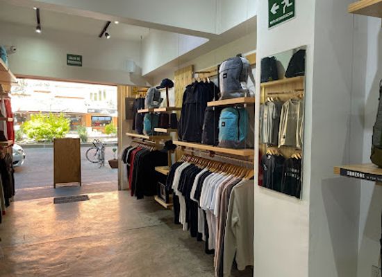 mexico/mexico-city/condesa/shop/someone-somewhere-condesa