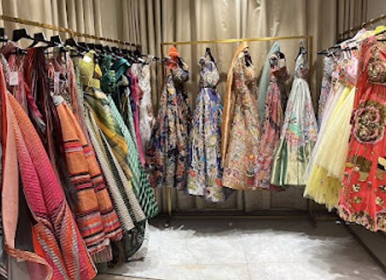 india/mumbai/shop/pernia-s-pop-up-shop-kalaghoda-mumbai