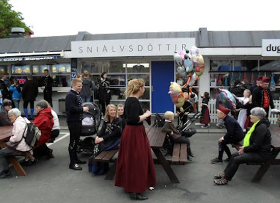 faroe-islands/torshavn/shop/snialvsdottir