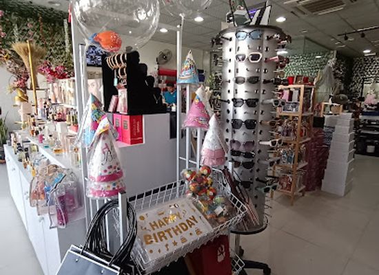 oman/muscat/ruwi/shop/gloriou-s-chocolate-gift-items