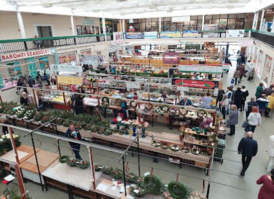 hungary/zalaegerszeg/shop/market-hall