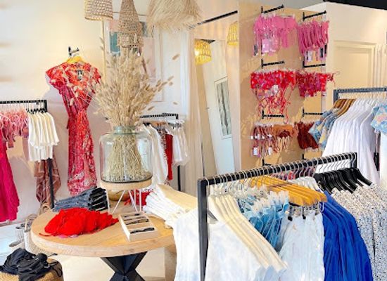 curacao/jan-thiel-beach/shop/rebels